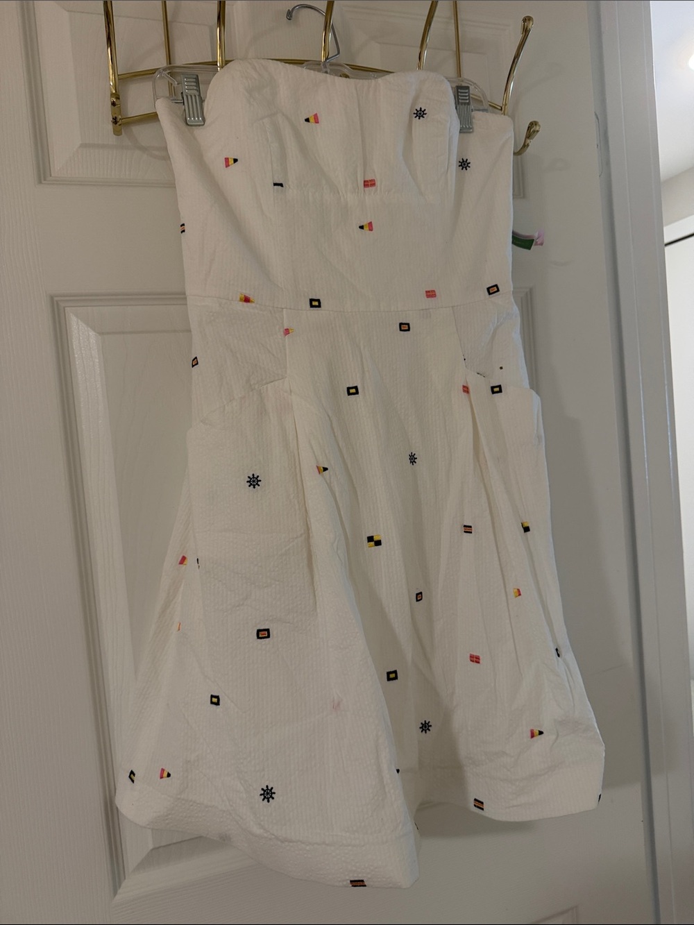 Lilly Pulitzer White Strapless Seersucker Dress with Multicolor Motifs